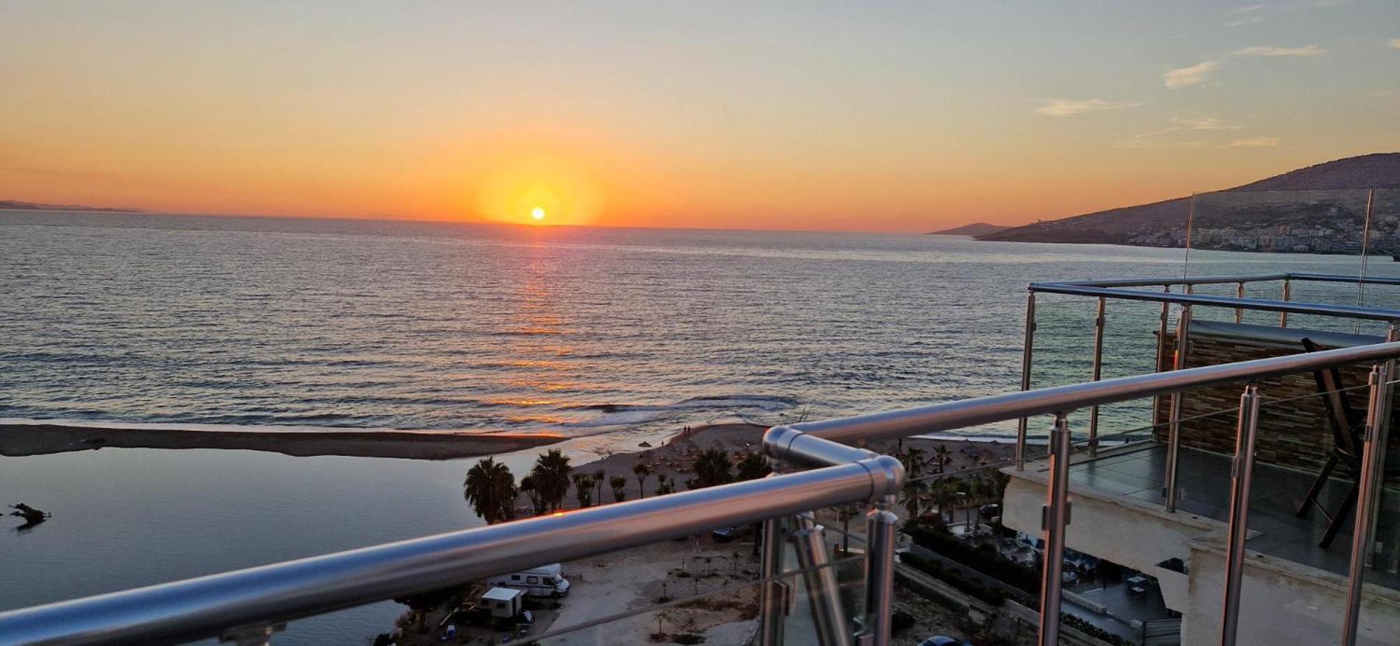 Sadet's Penthouse Saranda Apartment Exterior foto