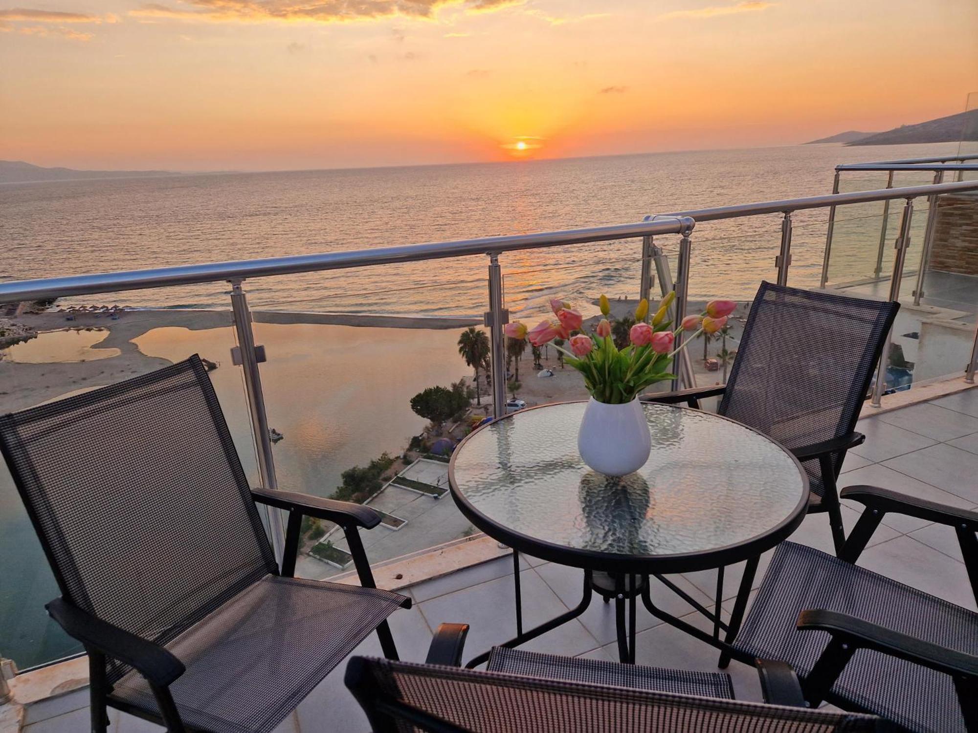 Sadet's Penthouse Saranda Apartment Exterior foto
