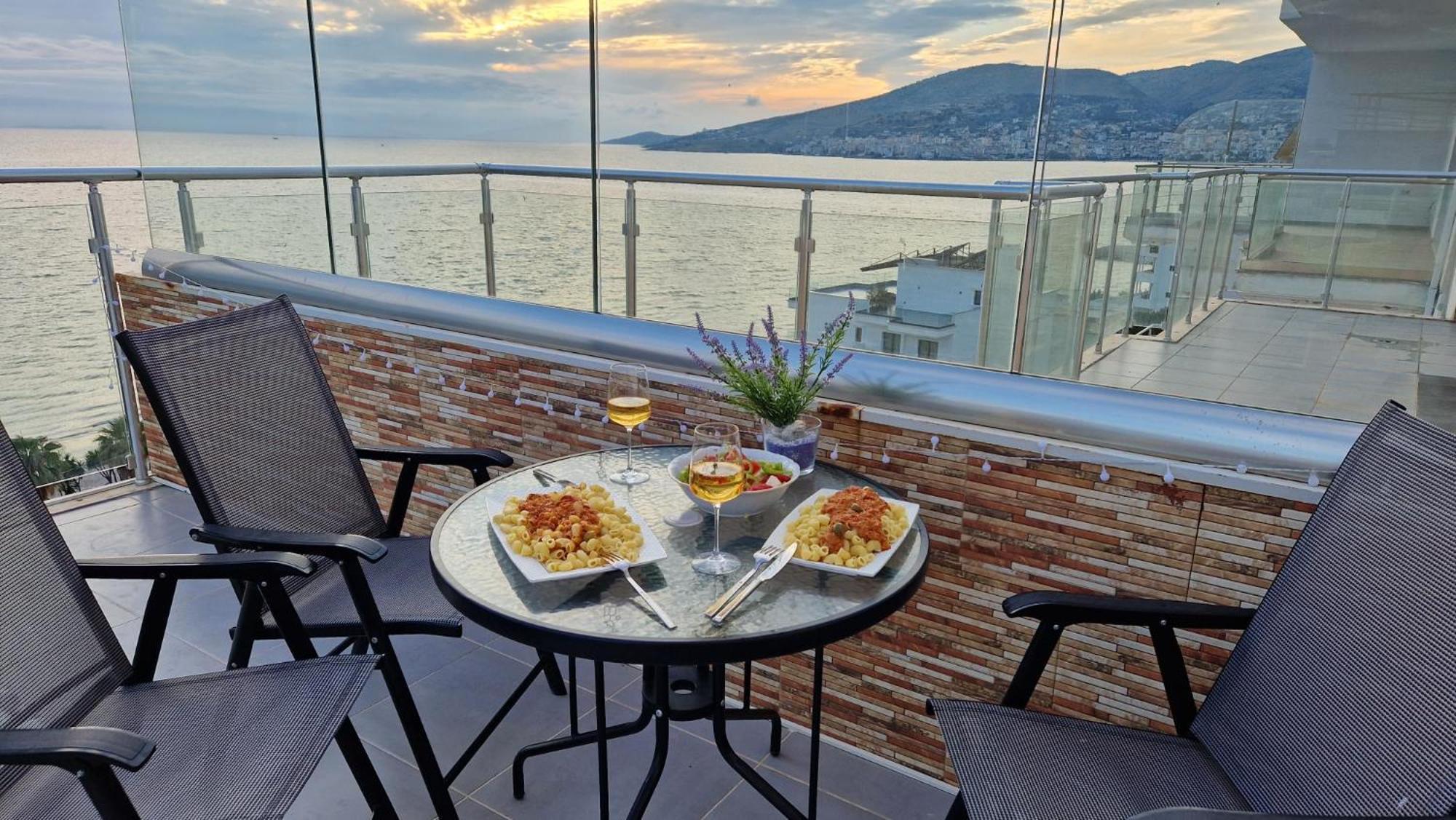Sadet's Penthouse Saranda Apartment Exterior foto