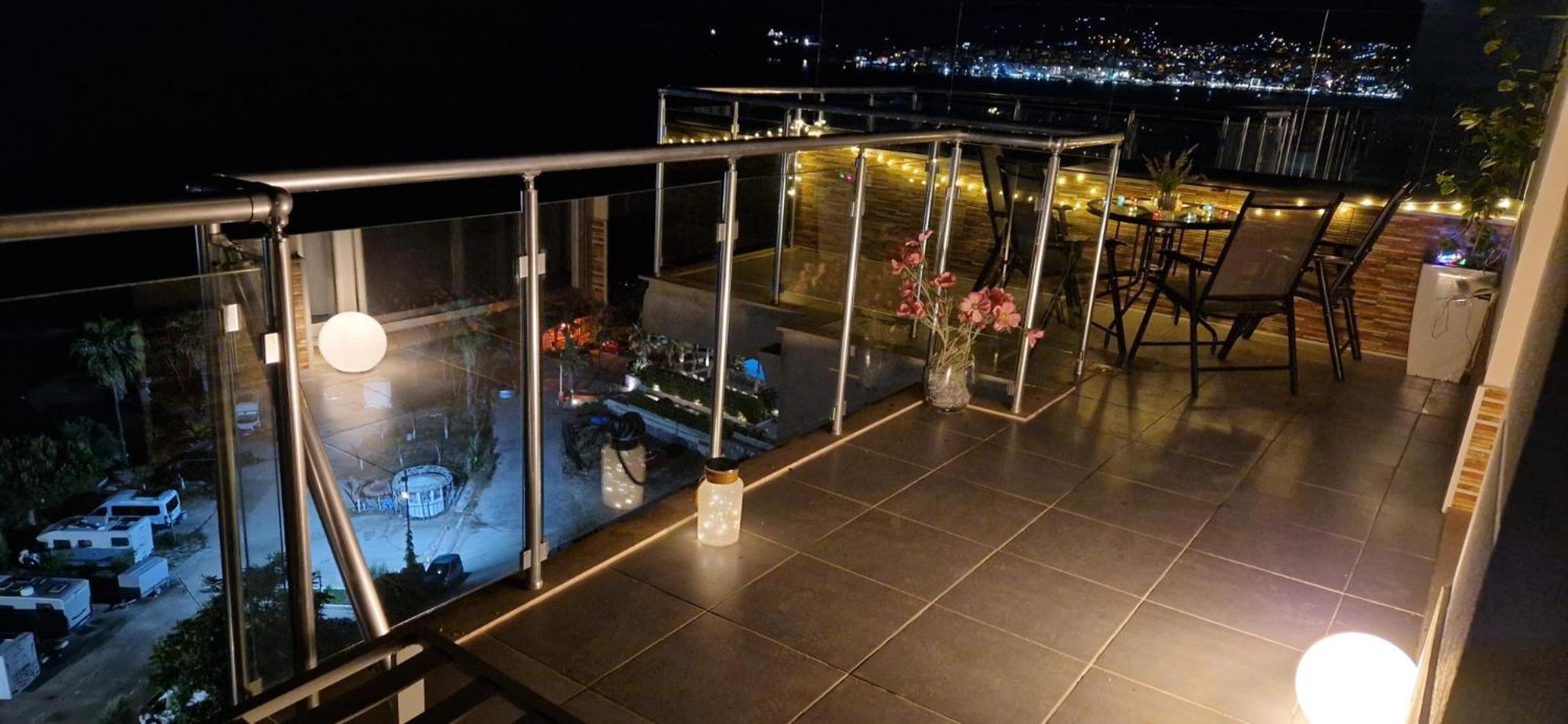 Sadet's Penthouse Saranda Apartment Exterior foto