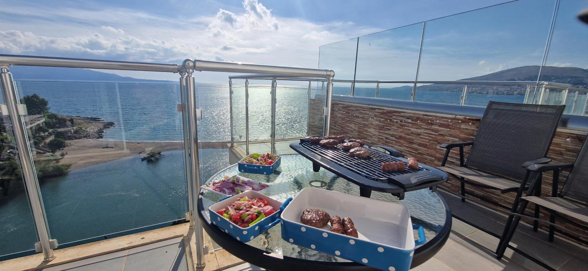 Sadet's Penthouse Saranda Apartment Exterior foto